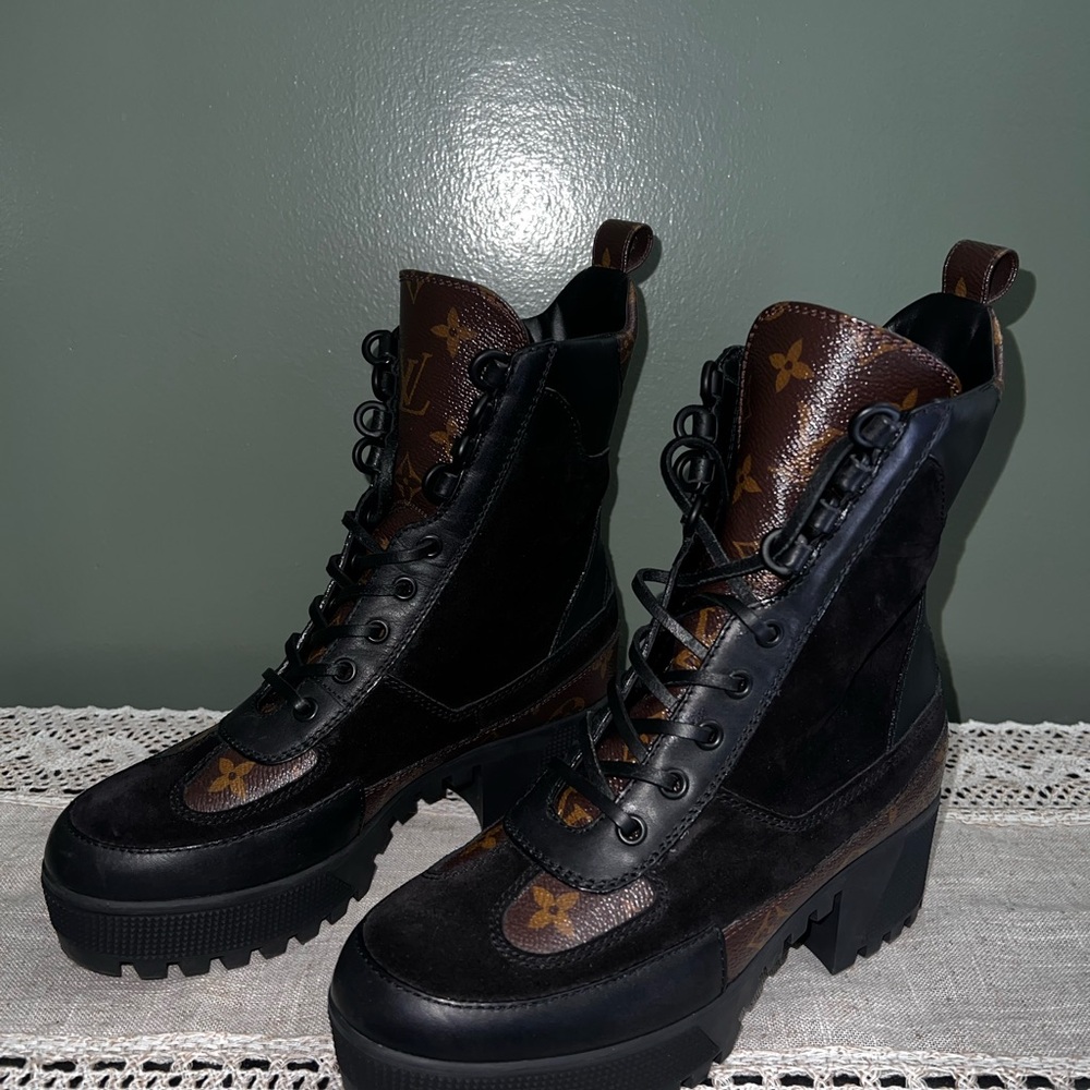 Louis Vuitton Black and Brown Lace-Up Boots
